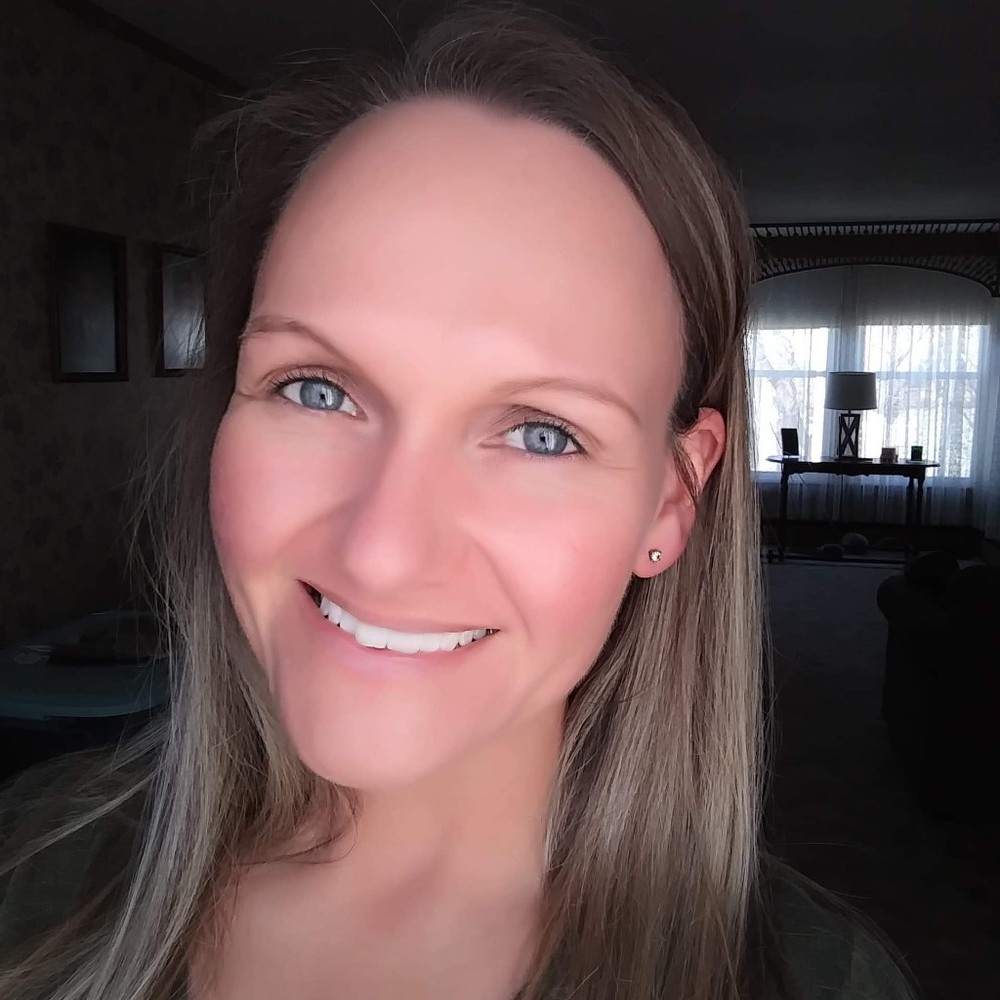 Meet your Posher, Denise